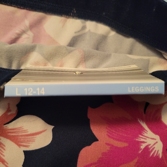 NWT Floral Print Leggings - Picture 5 of 7